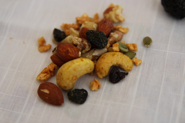 NatureBox_BombayCashews.JPG Bombay Cashew Trail Mix
