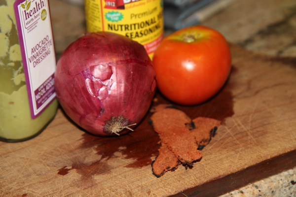 Red Onion Tomato Avocado.JPG Onion Tomato Bacon